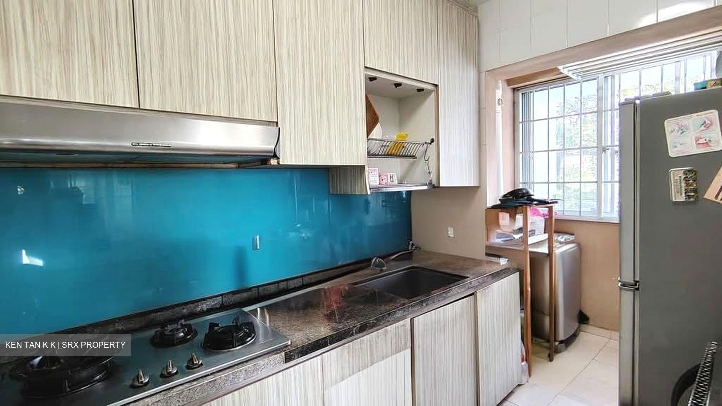 Blk 18B Buona Vista Court (Queenstown), HDB 3 Rooms #558315471